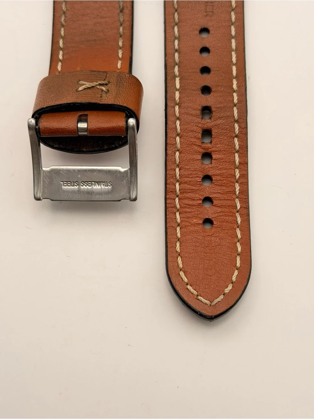Fossil genuine leather